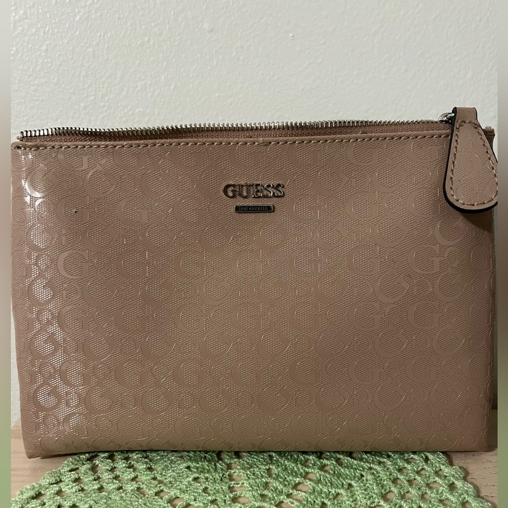 GUESS Dust Pink Crossbody, never used, smoke free home.